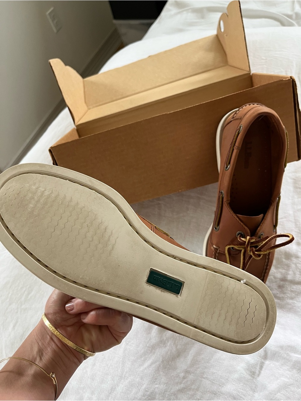 L.L. Bean women’s Tan/Brown Leather Boat Shoes - Picture 2 of 6